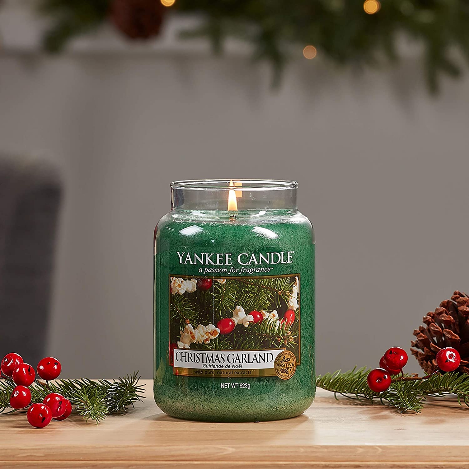 Svíčka YANKEE CANDLE Christmas Garland 623 g 539 Kč